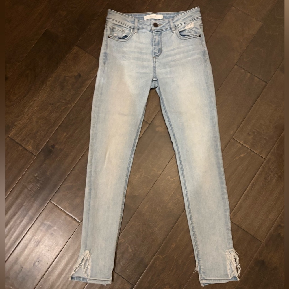 Hidden Jeans Light Wash with Split Ankle Hems for Women